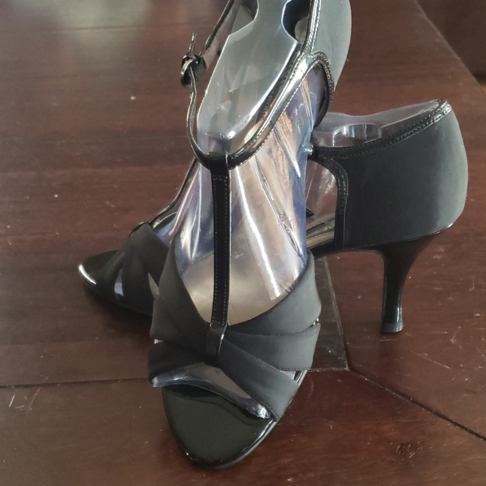 Naturalize or open toe kitten heels